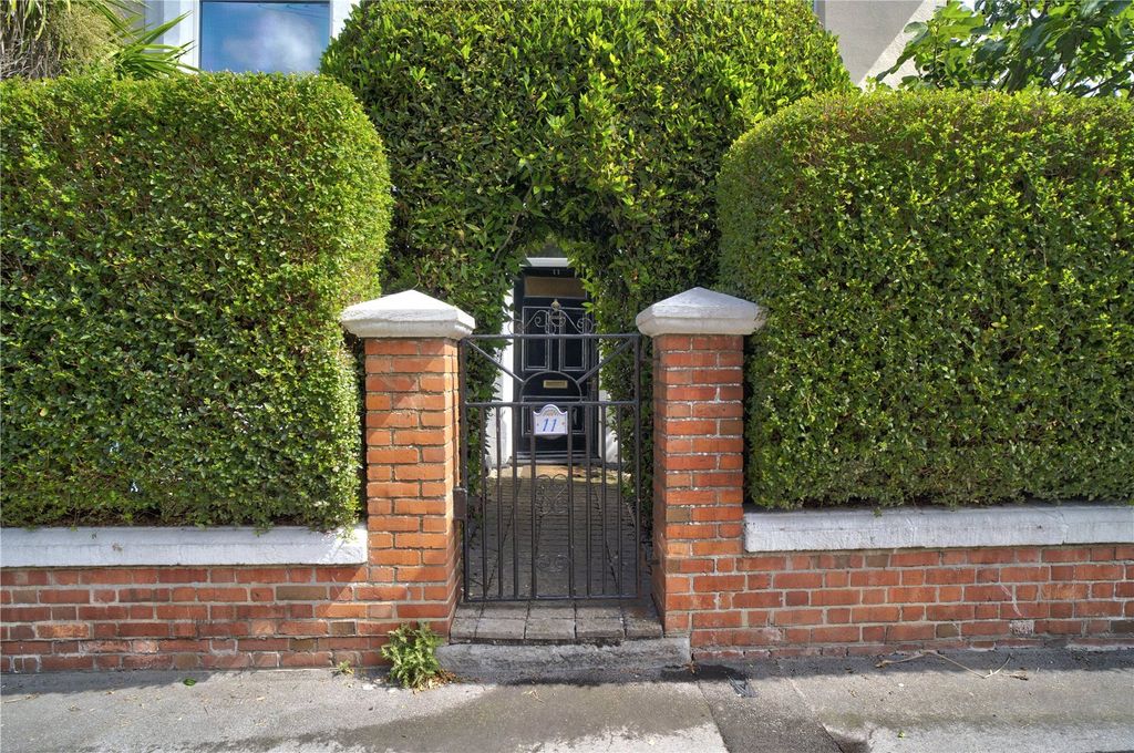 Property photo 2 of 19 Picture No. 16