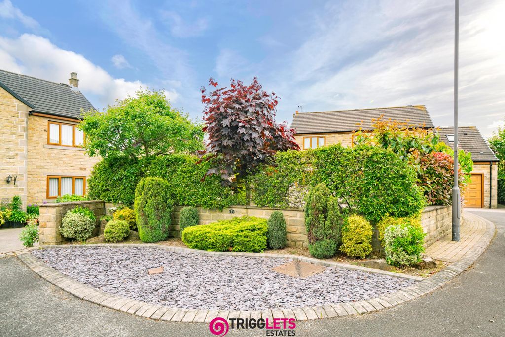 Property photo 3 of 31
