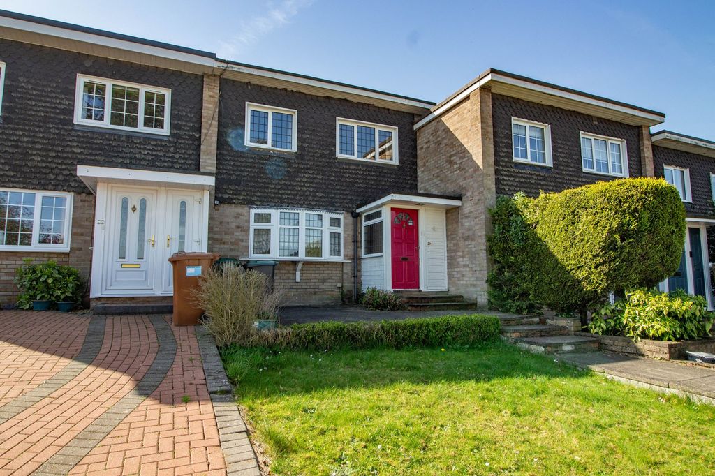 Property photo 1 of 17