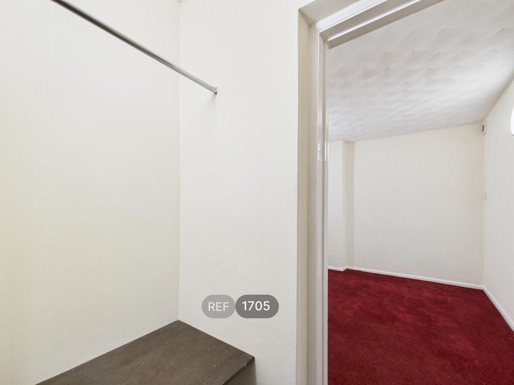 Property photo 3 of 13 Living Room