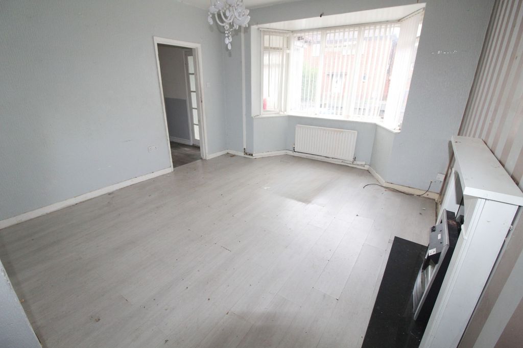 Property photo 2 of 19