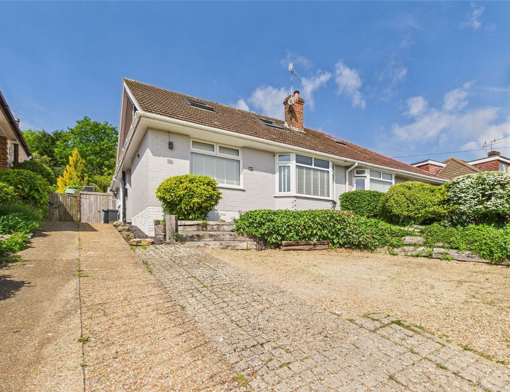 Property photo 1 of 28