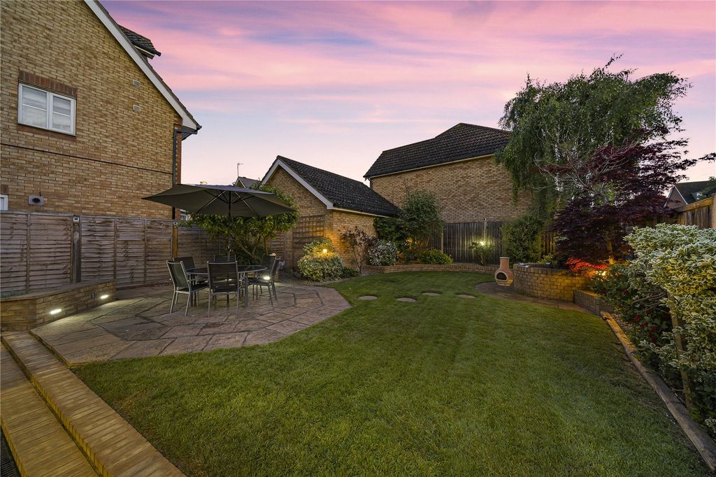 Additional image 60 of 5 bed detached house for saleCortland Close, Crayford, Kent DA1