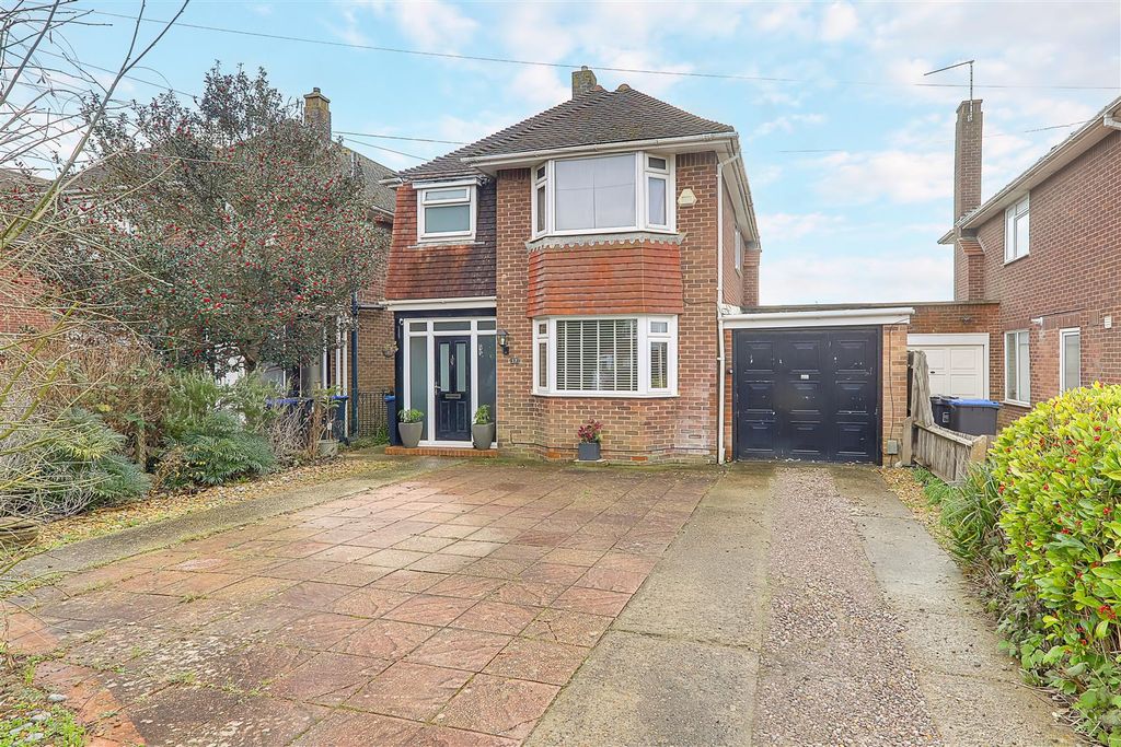 Property photo 1 of 24 Img_7192-Img_7194.Jpg