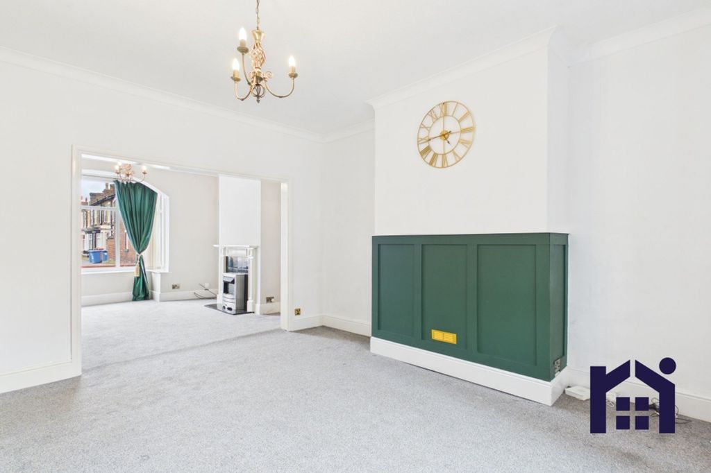 Property photo 2 of 28 Dining Room
