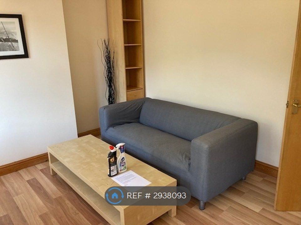 Property photo 2 of 14 Living/Dining Room