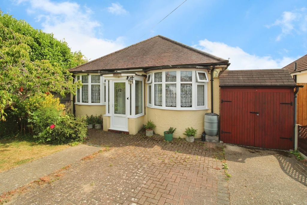 Property photo 1 of 18 External