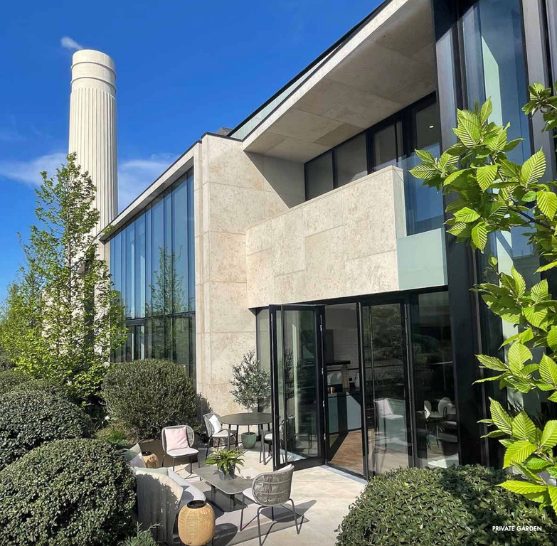 Property photo 2 of 28