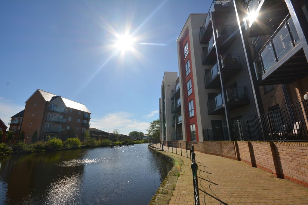 Property photo 1 of 6 Exterior