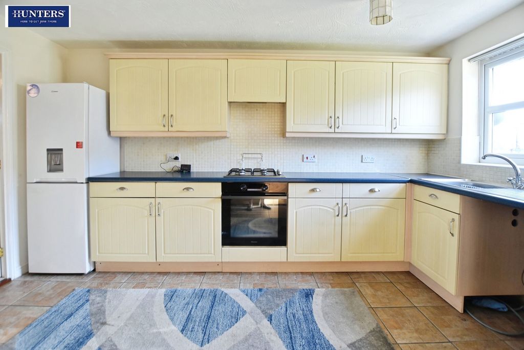 Property photo 3 of 19 Kitchen / Diner