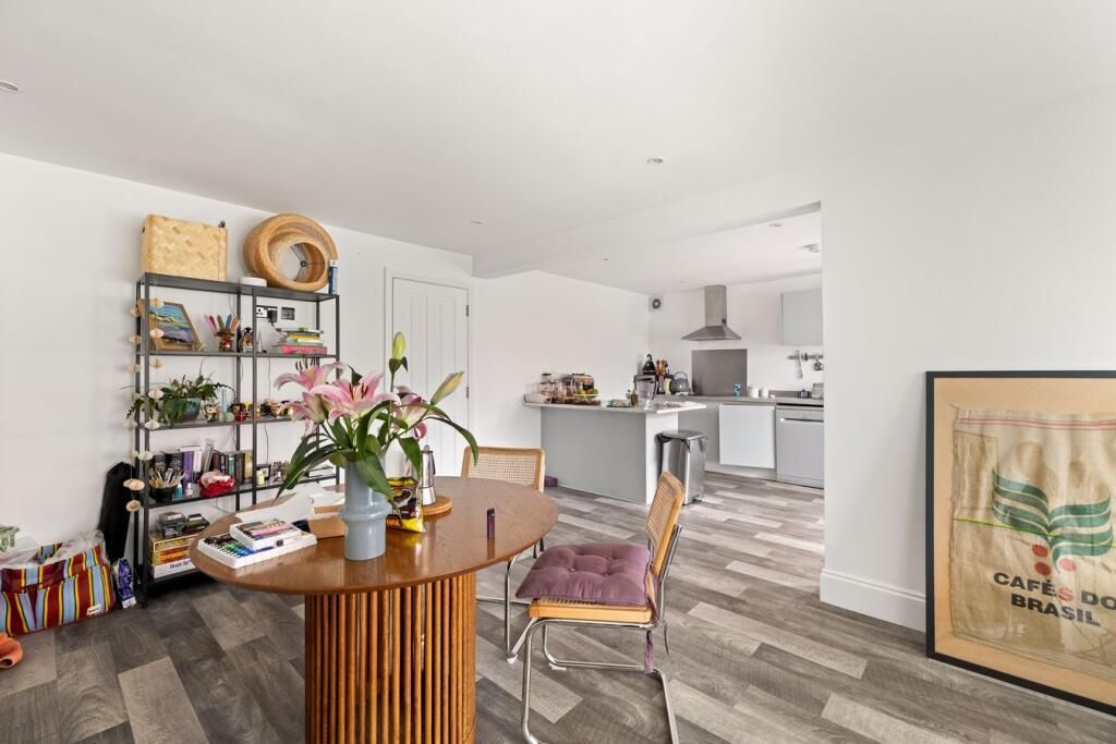 Property photo 1 of 12 Dining Room