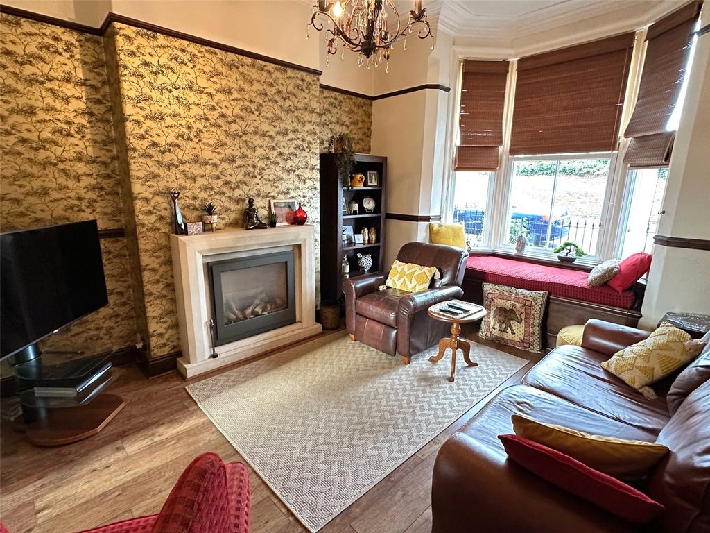 Property photo 2 of 25 Picture No. 36