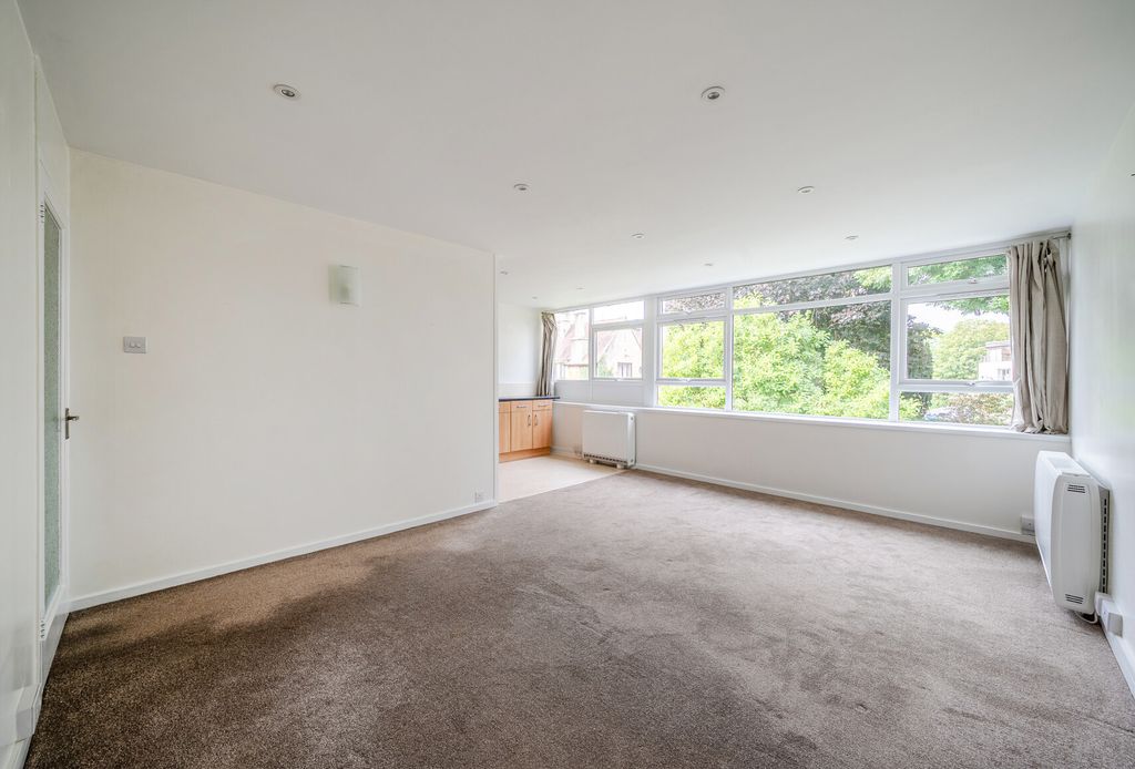 Property photo 1 of 12 1525230-7-6Ab4E56...