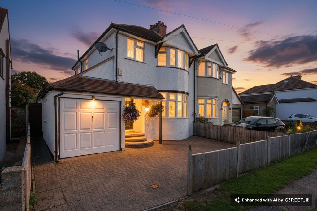 Property photo 1 of 31