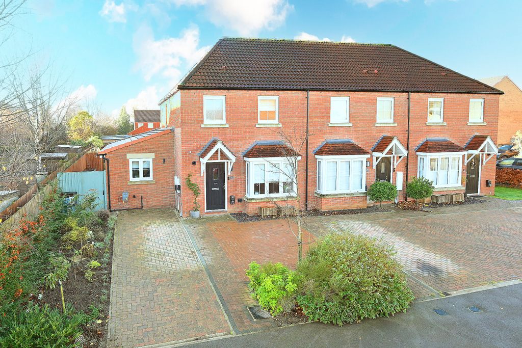 Property photo 1 of 23