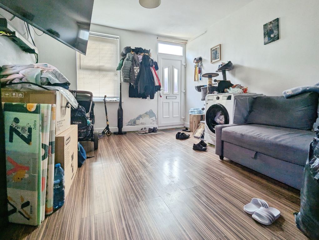 Property photo 2 of 10 Photo