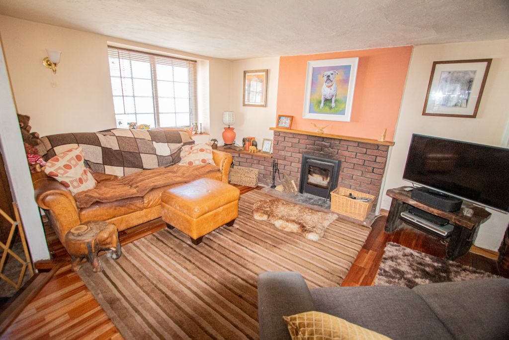 Property photo 3 of 16