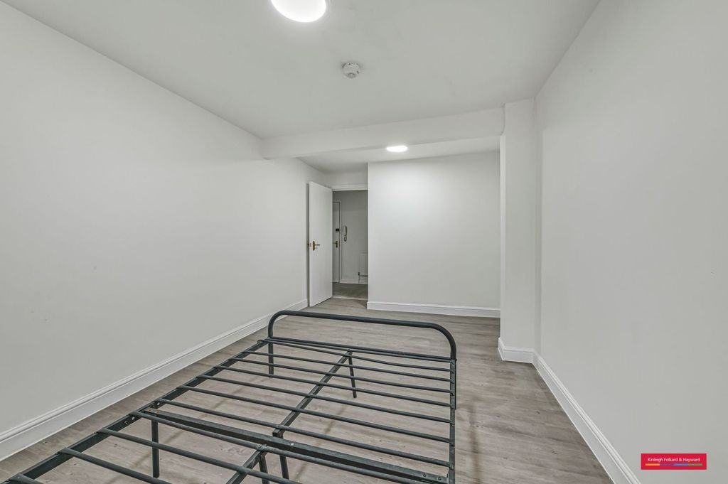 Property photo 3 of 5 Picture No. 08