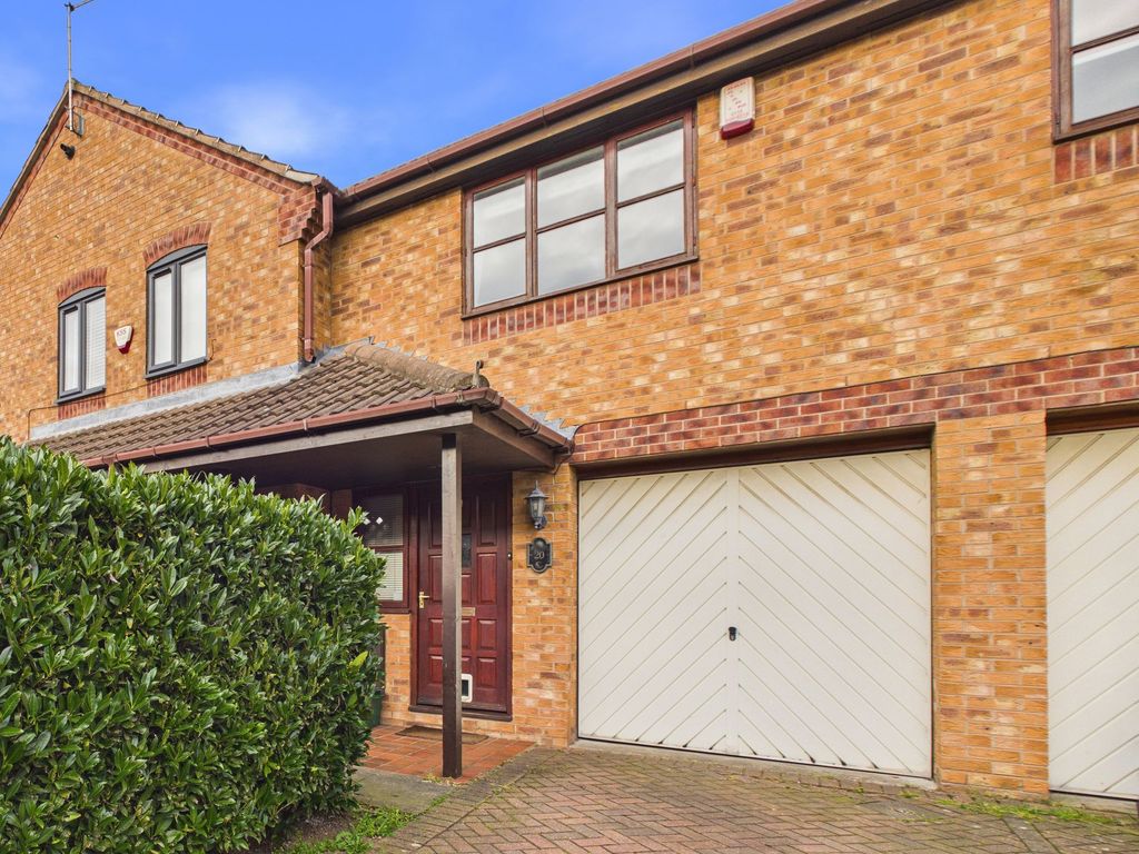 Property photo 1 of 7 Front