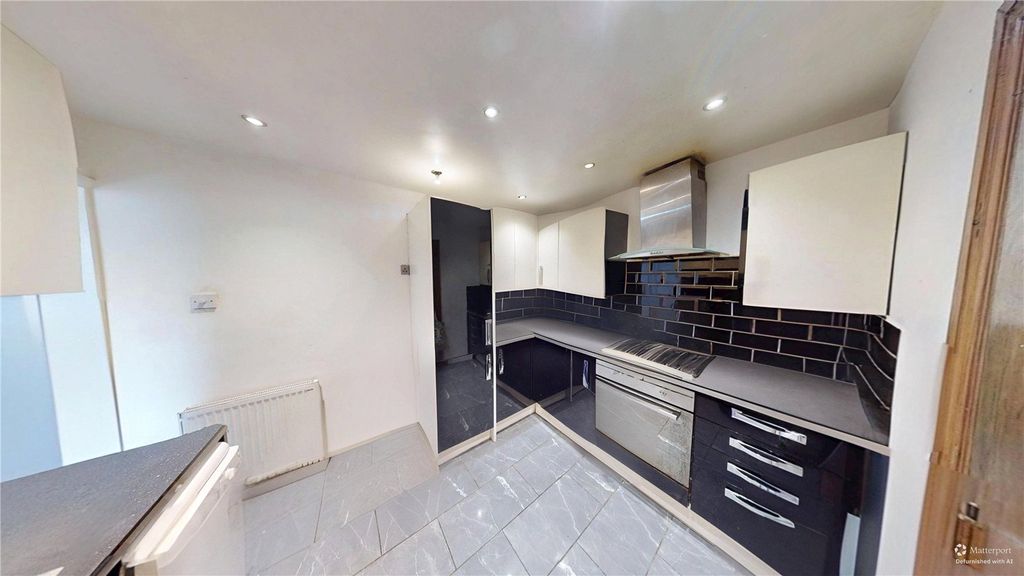 Property photo 3 of 10 Picture No. 07