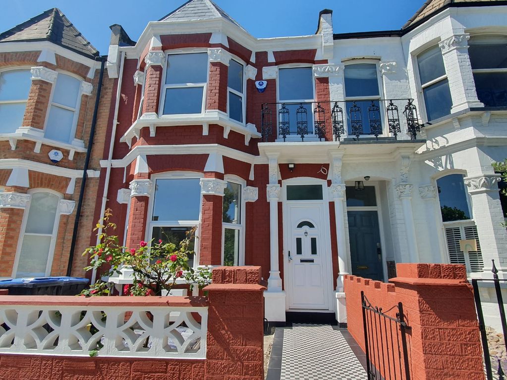 Property photo 1 of 17 Peploe Road , London, Nw6