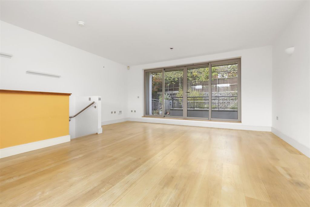 Property photo 3 of 13 Img_1705 Copy.Jpg