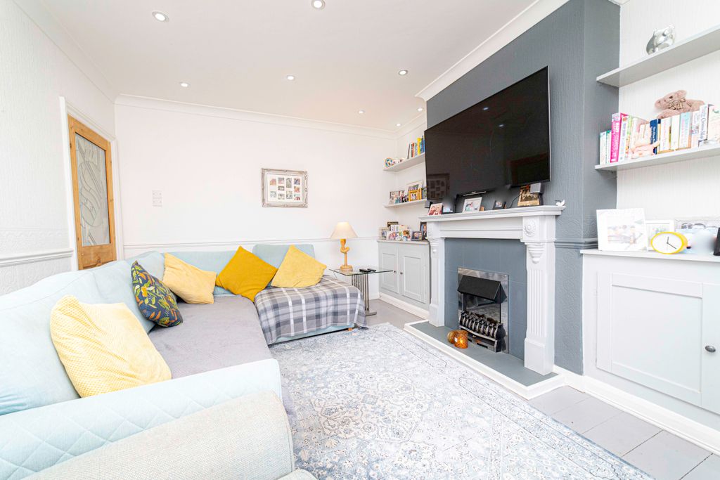 Property photo 2 of 11 Picture 2