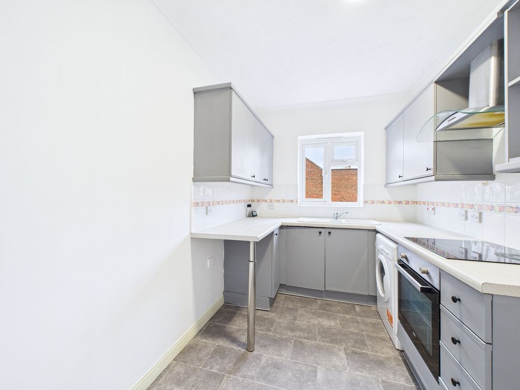 Property photo 3 of 7 Cam01909G0-Pr0413-Still024