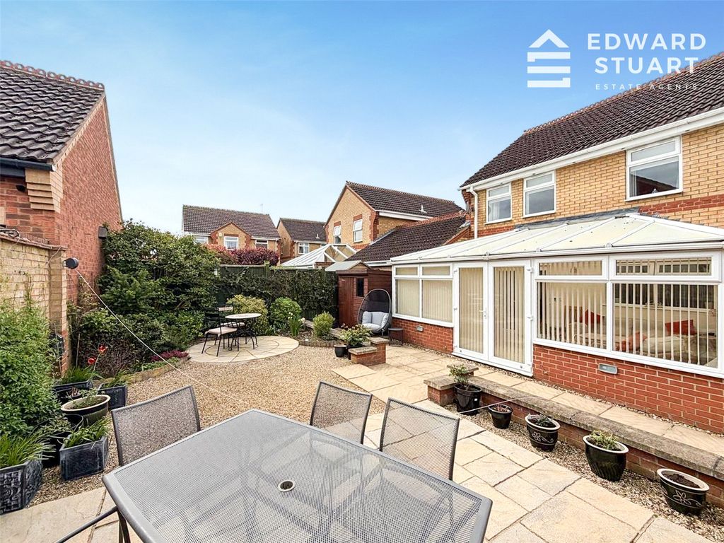 Property photo 3 of 16 Picture No. 18