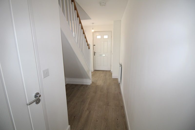 Property photo 2 of 17 Entrance Hall