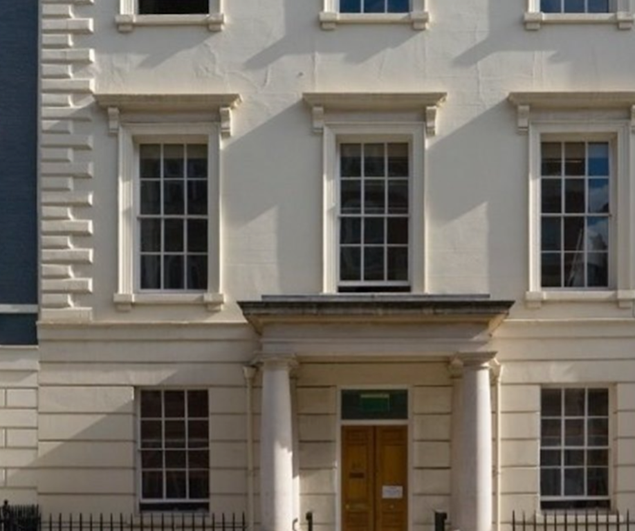 Property photo 1 of 9 Photo 0