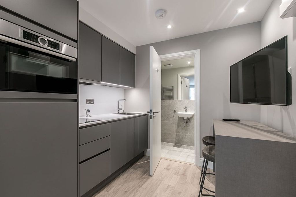 Property photo 2 of 15 Kitchen