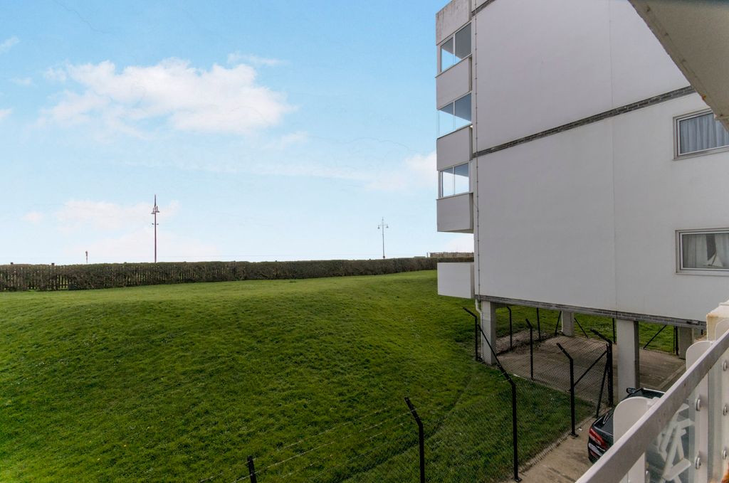 Additional image 5 of 2 bed flat for saleRoyal Parade, Eastbourne BN22