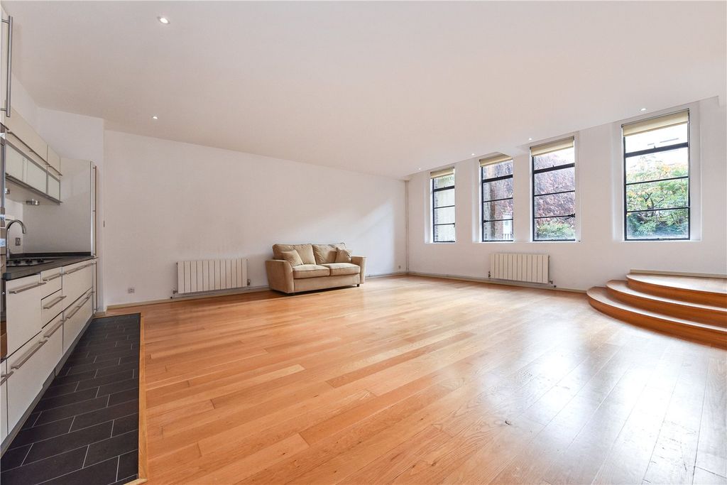 Property photo 2 of 12 Picture No. 15