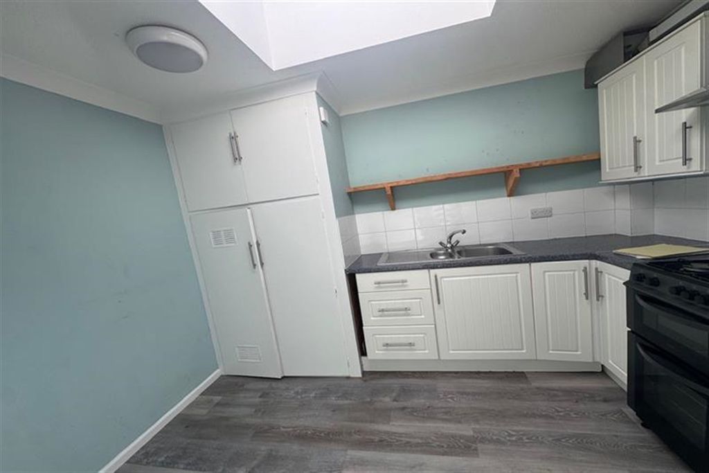 Property photo 1 of 5 (Main)