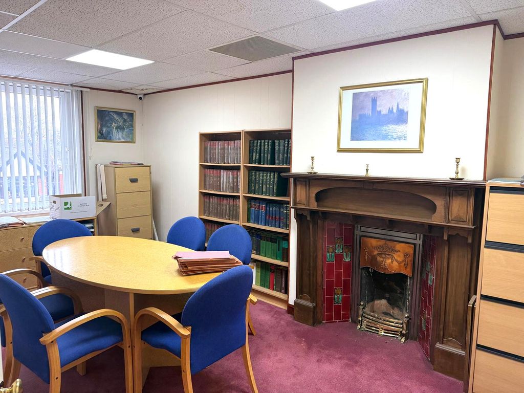 Property photo 3 of 26