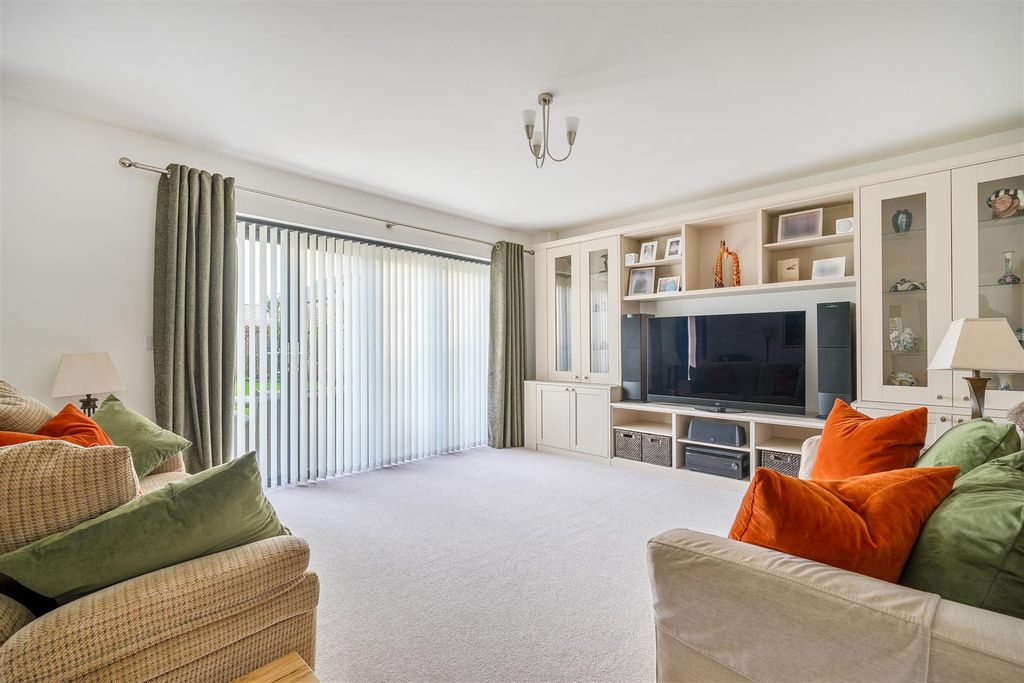 Property photo 3 of 23 1380904-7-6914B9792B6Ac.Jpg