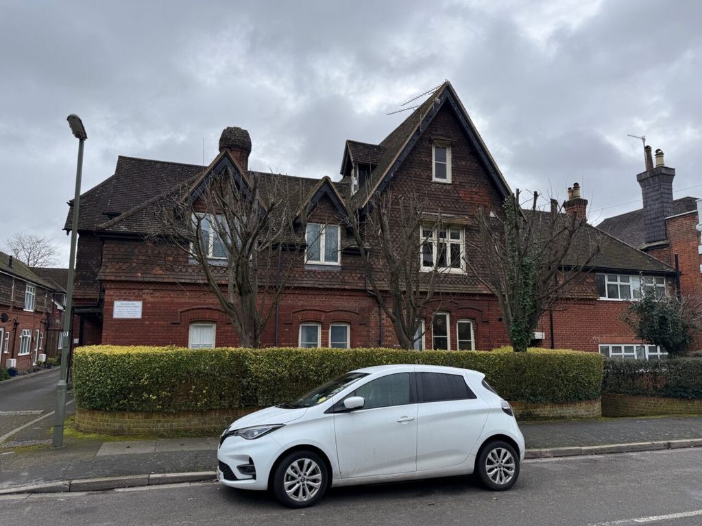 Property photo 1 of 7