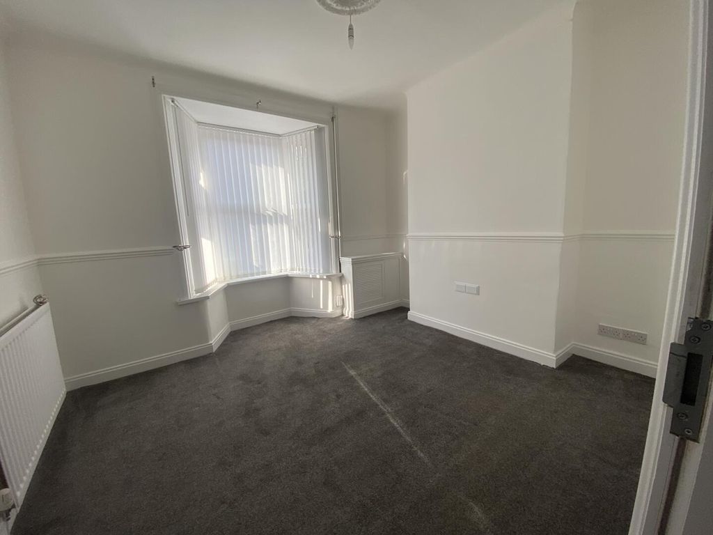 Property photo 2 of 9 Sitting Room