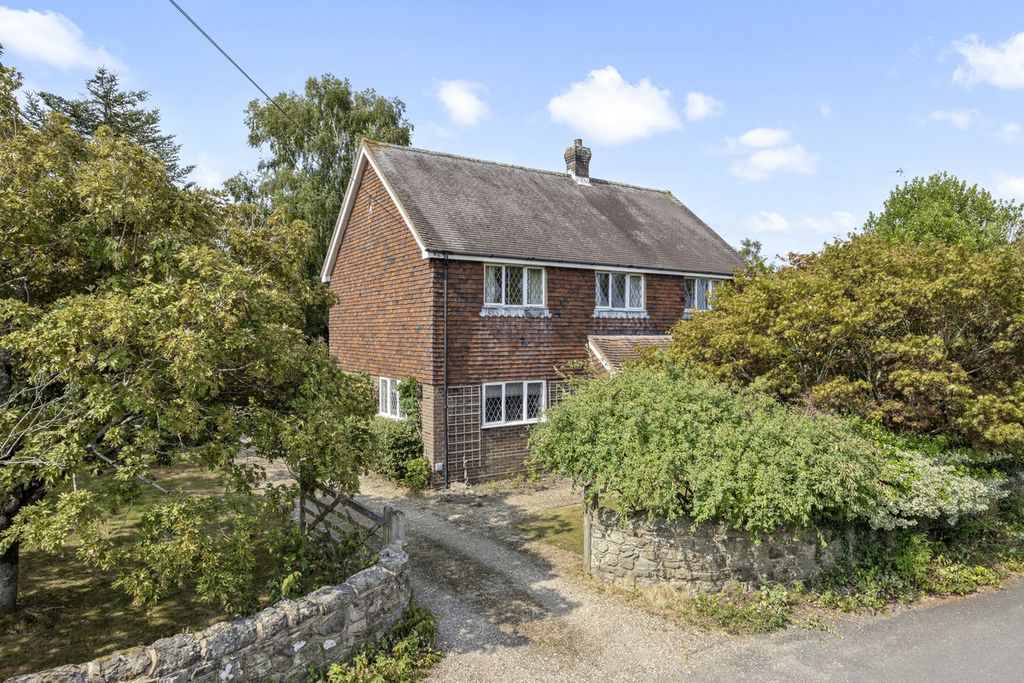 Property photo 2 of 33