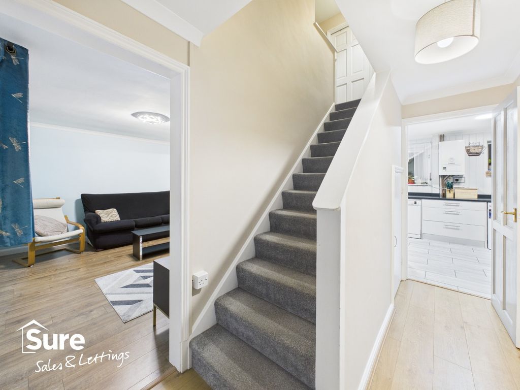 Property photo 2 of 23 4682342