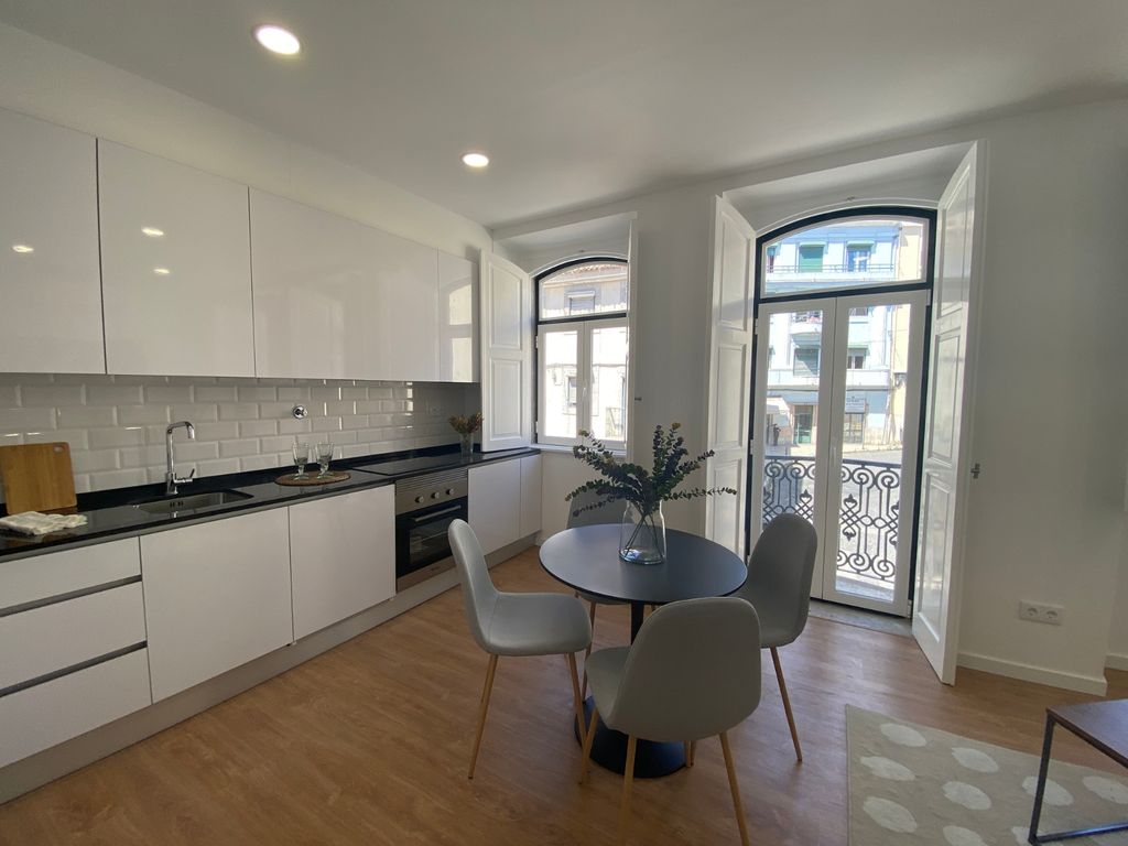 Property photo 3 of 15 Picture No. 02