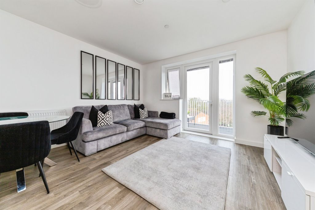 Property photo 2 of 10