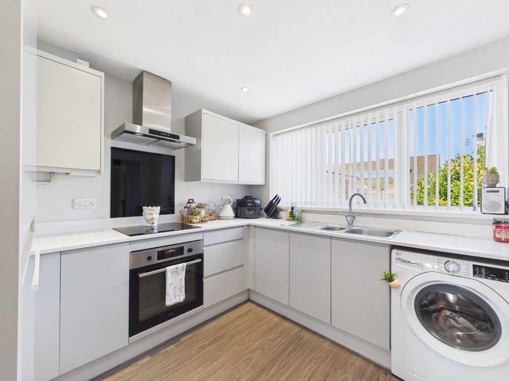 Property photo 2 of 12 4903484