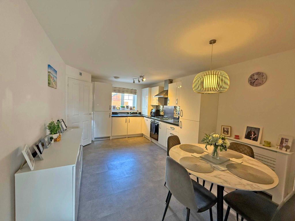 Property photo 3 of 16 Img_1845