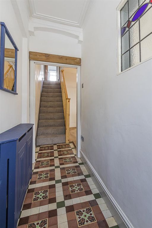 Property photo 3 of 20 Strathnairn Street 109-8.Jpg