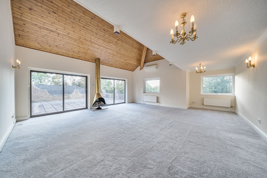 Property photo 2 of 21 1347362-16-68Bf08...