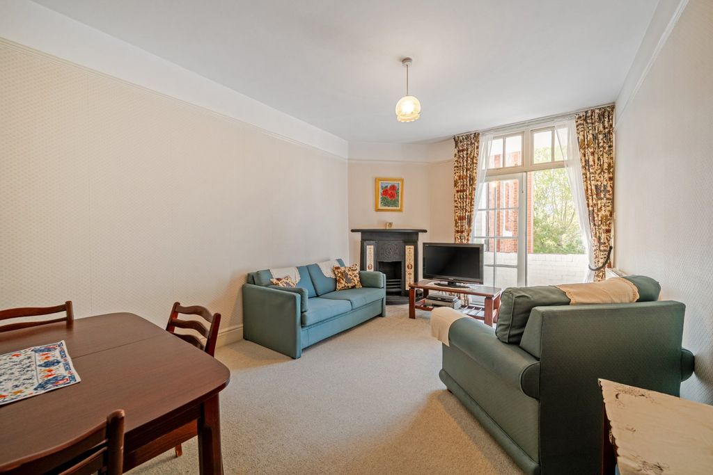 Property photo 2 of 17 Picture No. 06
