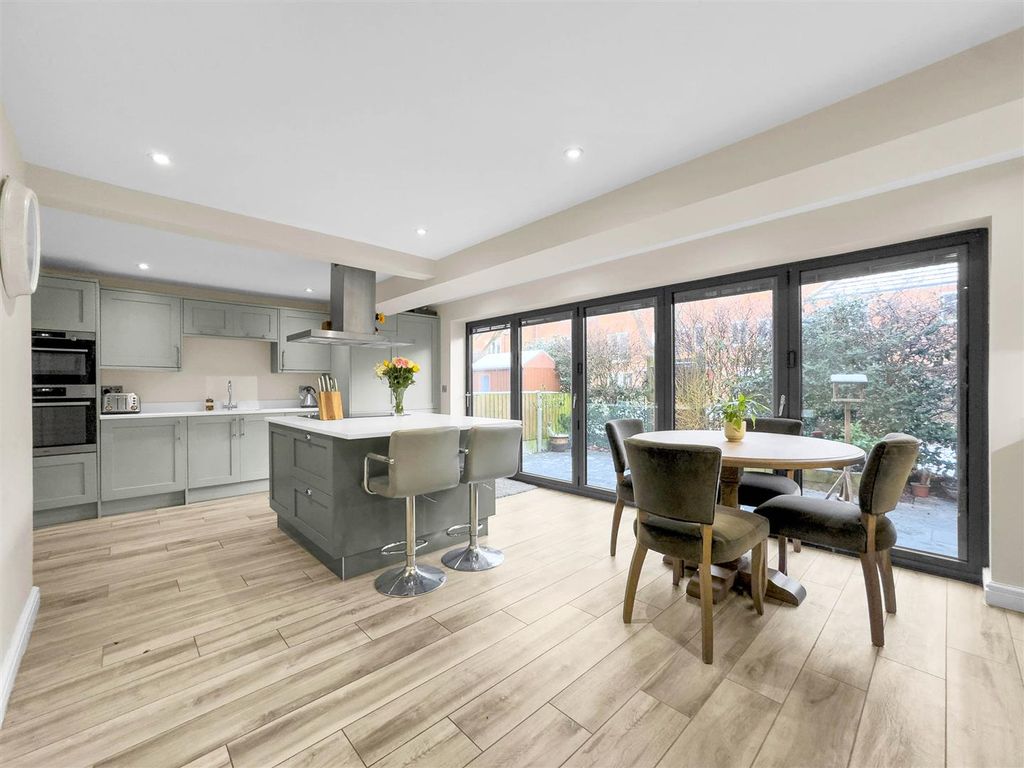 Property photo 3 of 44 Image 3