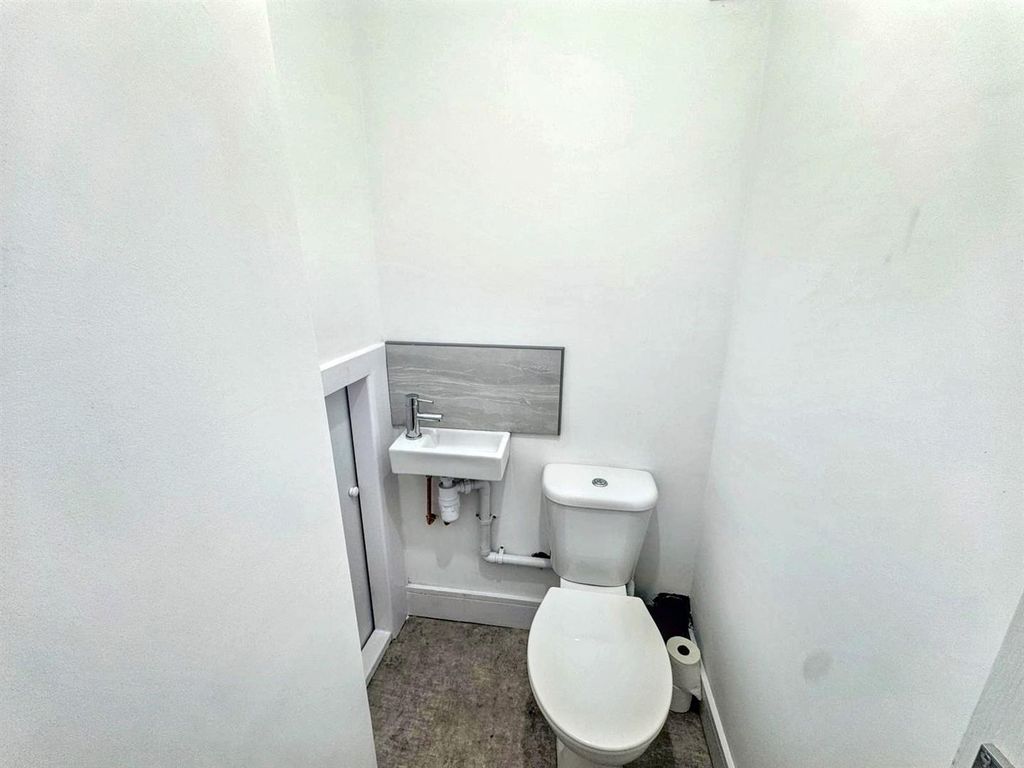 Property photo 3 of 8 Whatsapp Image 2025-12-23 At 15.05.44 (1).Jpg